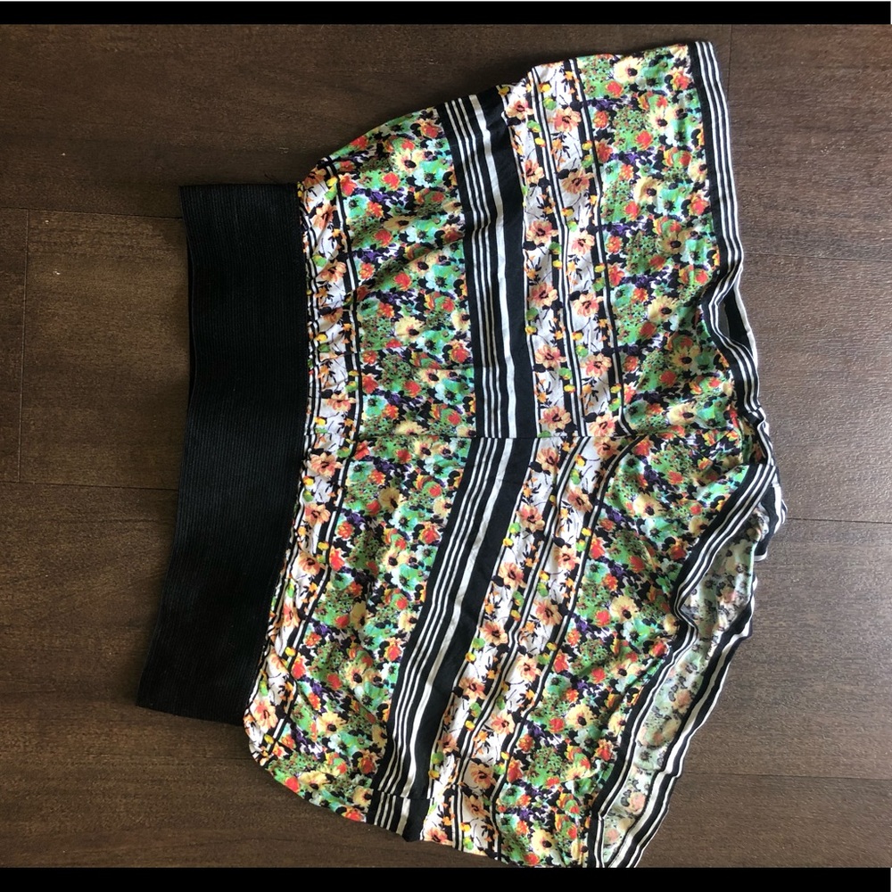 High waisted floral short